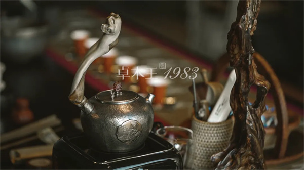 紅木全屋定制品牌哪家更勝一籌？揭秘10大熱門品牌排行榜